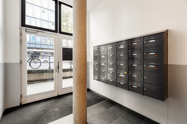 Medium property photo - Van Hallstraat 695, 1051 HG Amsterdam